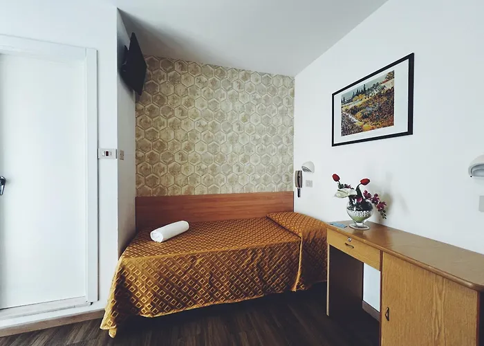 Ramona 2* רימיני